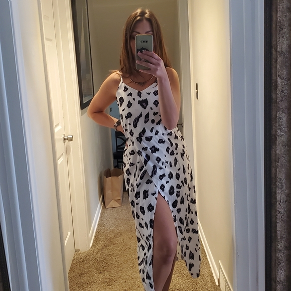 White cheetah print midi dress - Picture 4 of 4